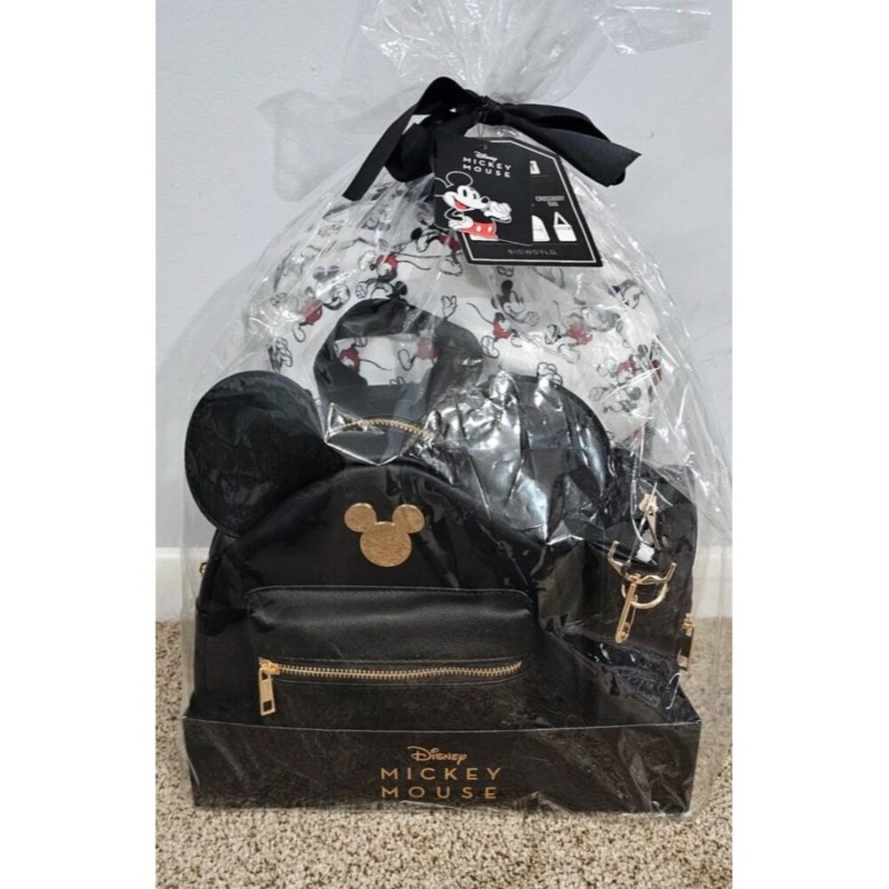 NWT 3 pc Mickey Bag set Backpack,mini bag, crossbody
